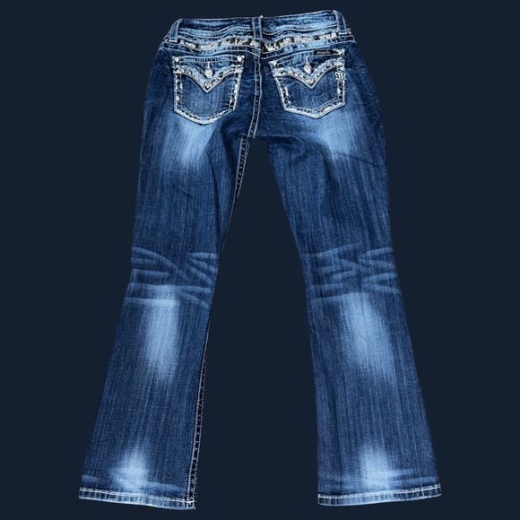 Miss Me Mid Rise Easy Bootcut Jeans Size 28x28 - Picture 4 of 7